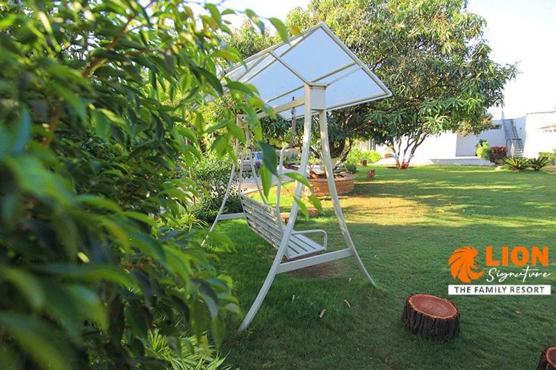 Lion Signature Family Resort Sasan Gir Εξωτερικό φωτογραφία
