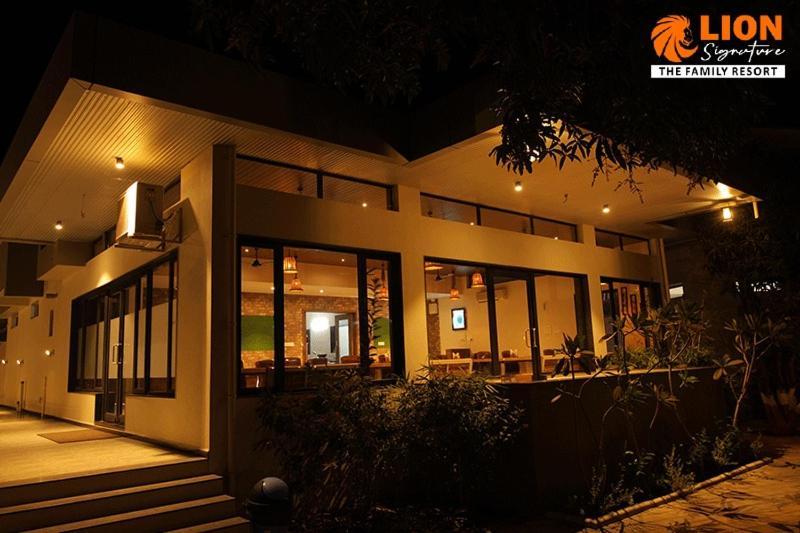 Lion Signature Family Resort Sasan Gir Εξωτερικό φωτογραφία