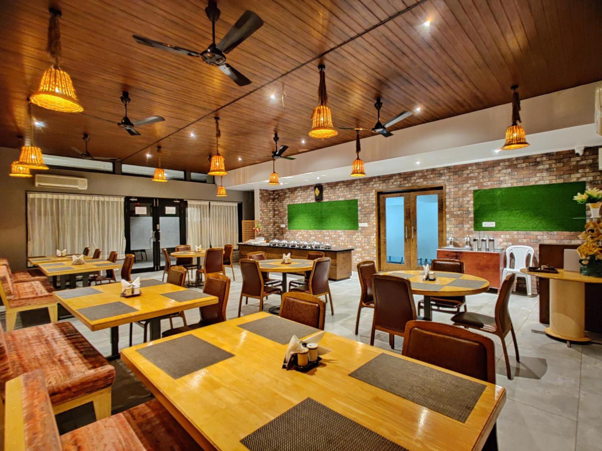 Lion Signature Family Resort Sasan Gir Εξωτερικό φωτογραφία